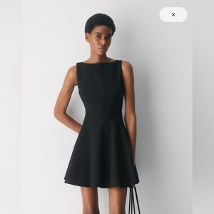 Babaton Proxy Dress (Re)essential